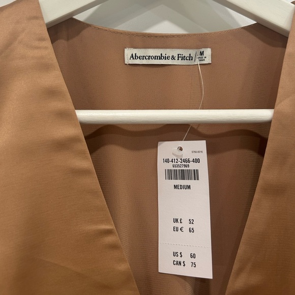 Abercrombie & Fitch Rose Gold Copper Satin Deep V Long Sleeve Top Ladies Size L🤍 - Picture 5 of 8
